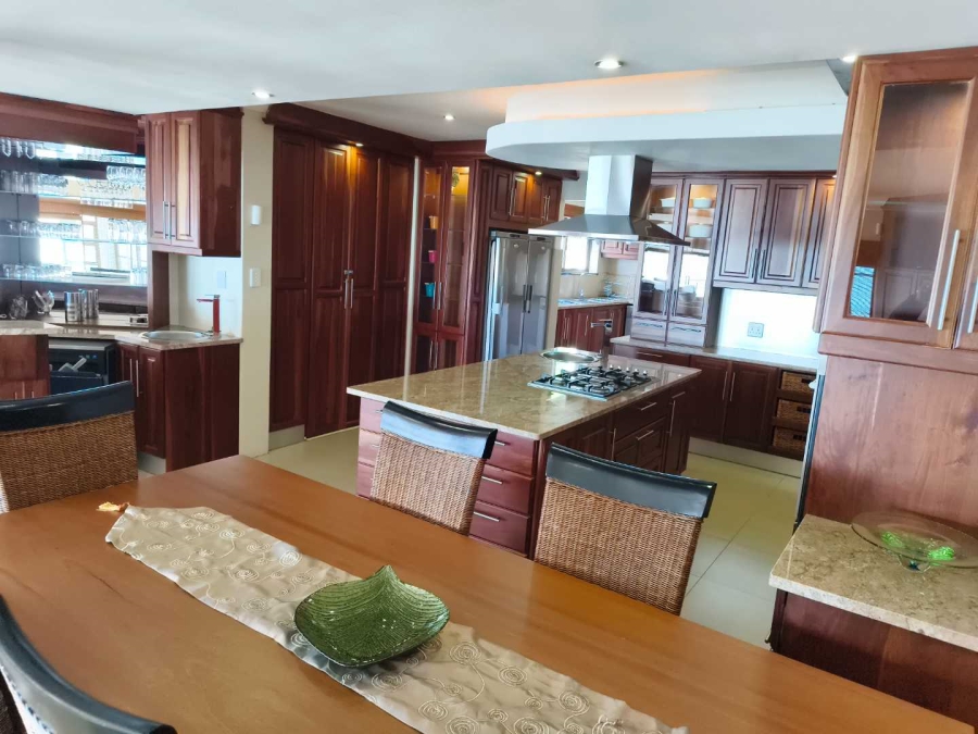 5 Bedroom Property for Sale in Blueberry Hill Western Cape